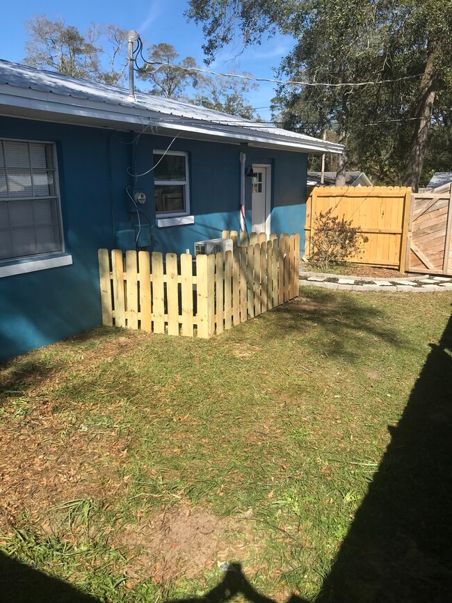 Photo - 228 Hawthorne Rd