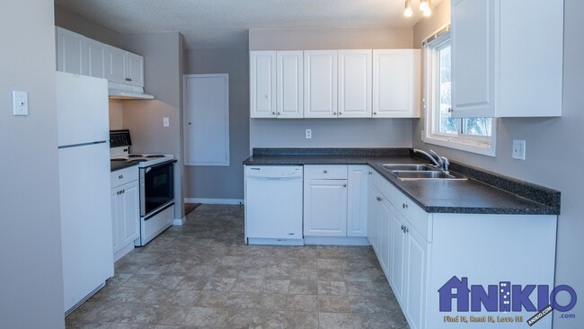 Photo - 6 O'Neil Crescent