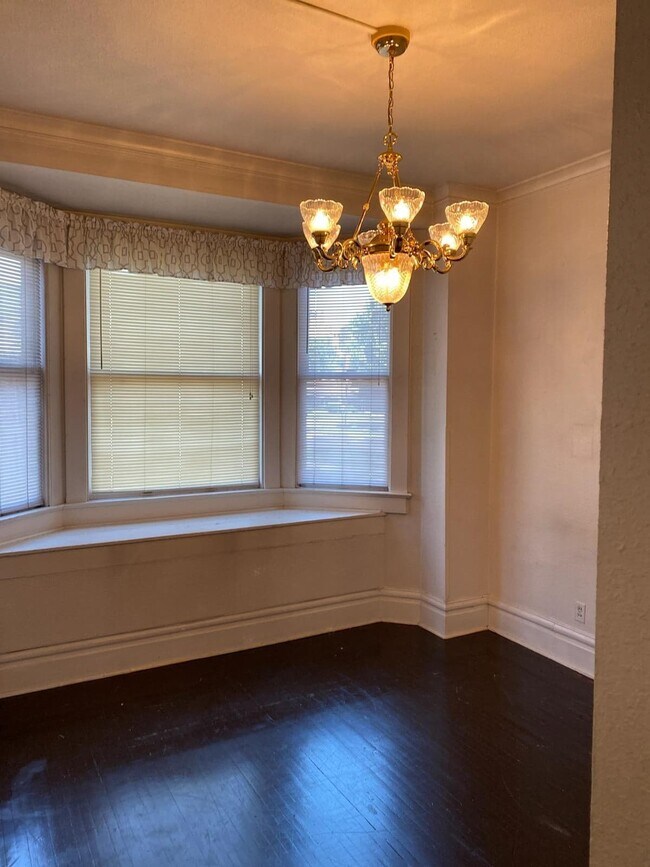 Photo - 605 Bryan St Unidad 3