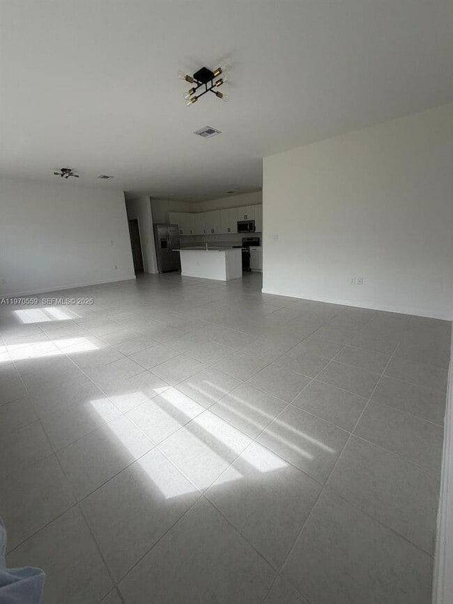 Photo - 2638 SE 9th St