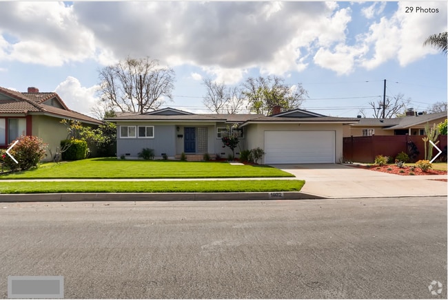 Building Photo - 1972 Vuelta Grande Ave Rental