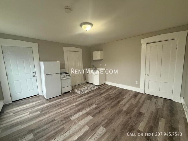 Photo - 76 Court St Unit Apt #4