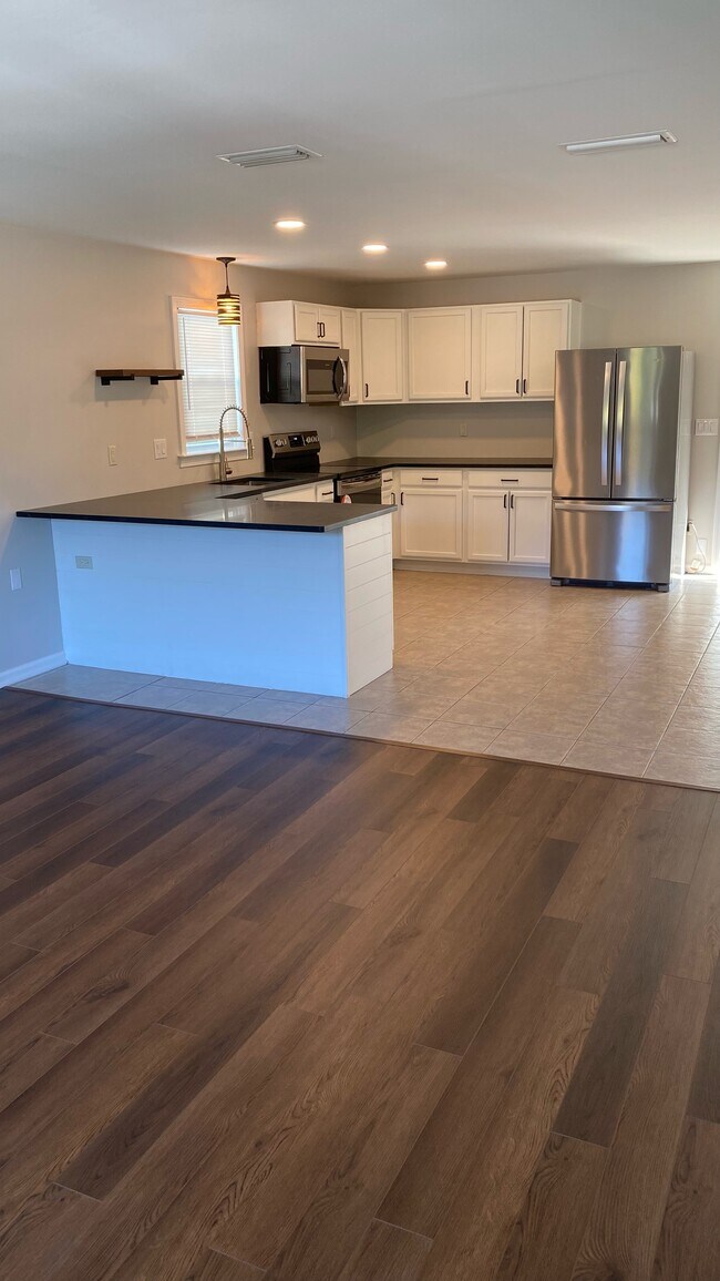 Kitchen - 55 Sandy Brook Dr Unit Floor1