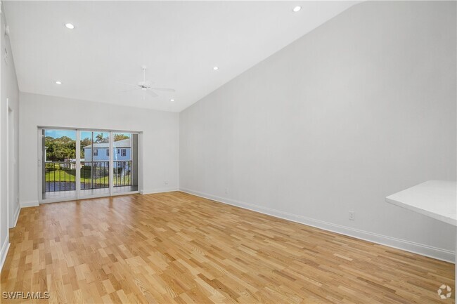 Building Photo - 832 Tanbark Dr Unit 204 Rental