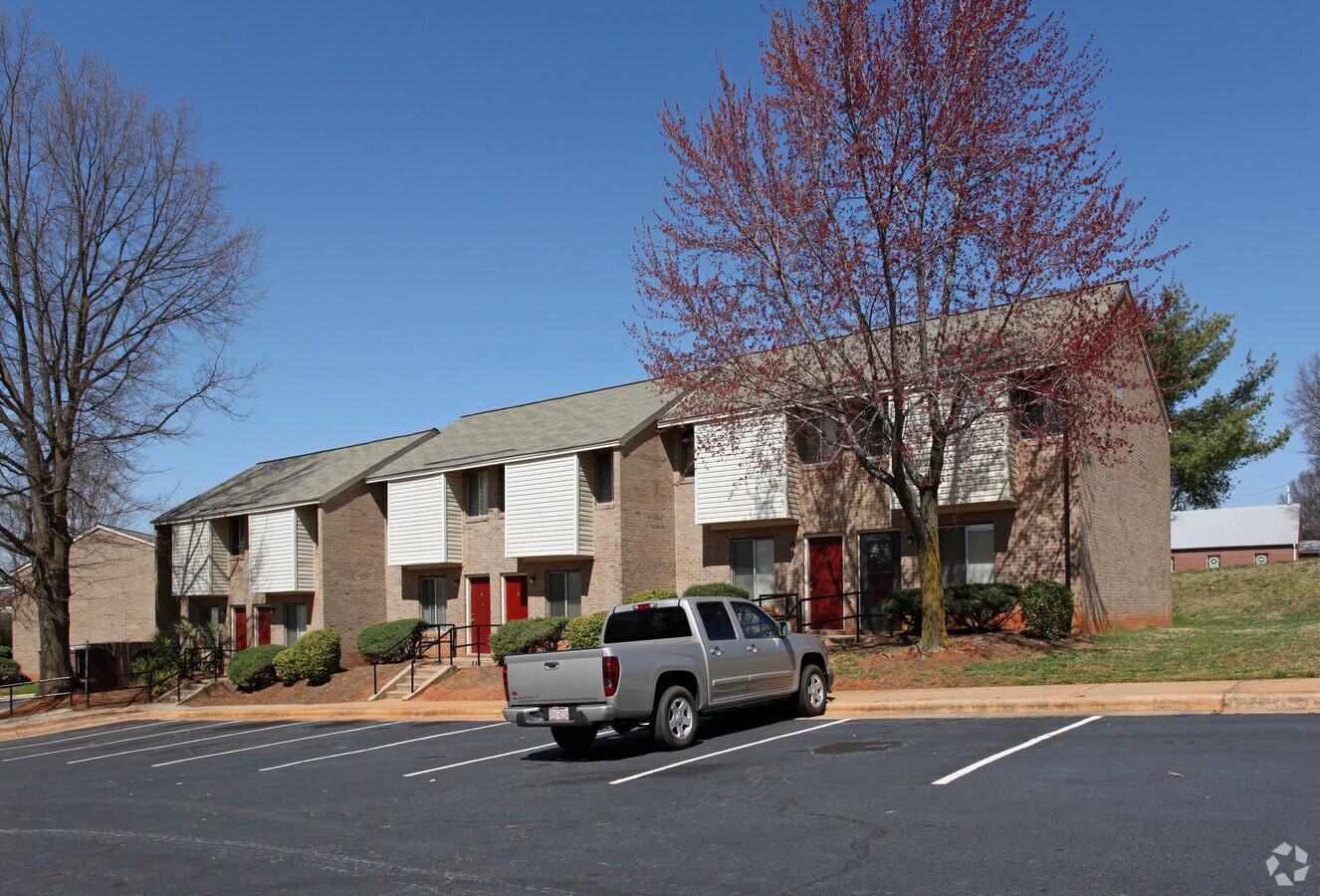 Southgate Apartments - Southgate Apartments