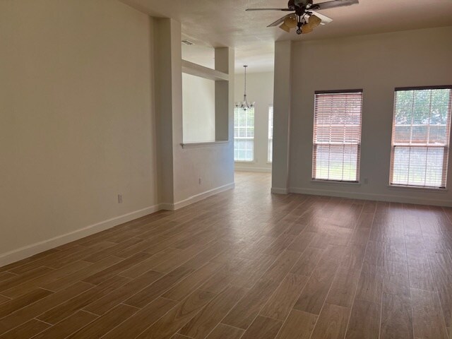 Photo - 1116 Cimarron Ct