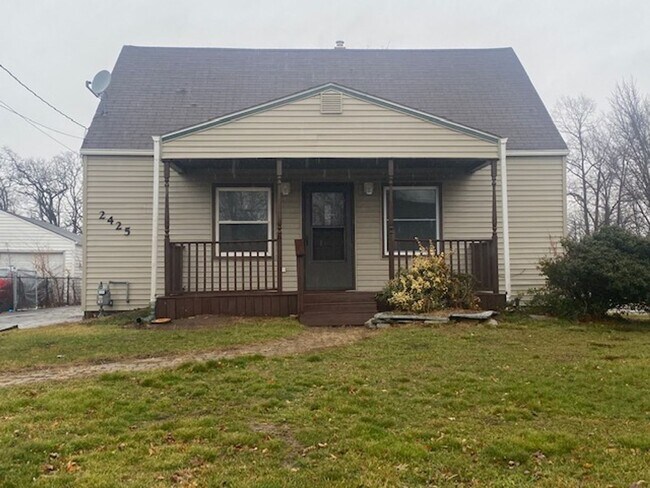 Charming 3 Bedroom 1 Bath Home - Charming 3 Bedroom 1 Bath Home