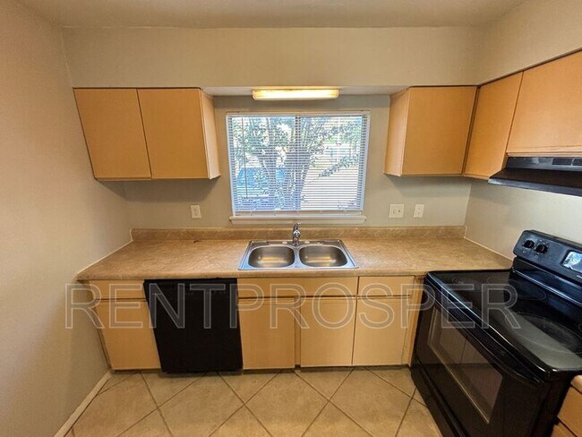 Photo - 4207 S Semoran Blvd Unidad #9