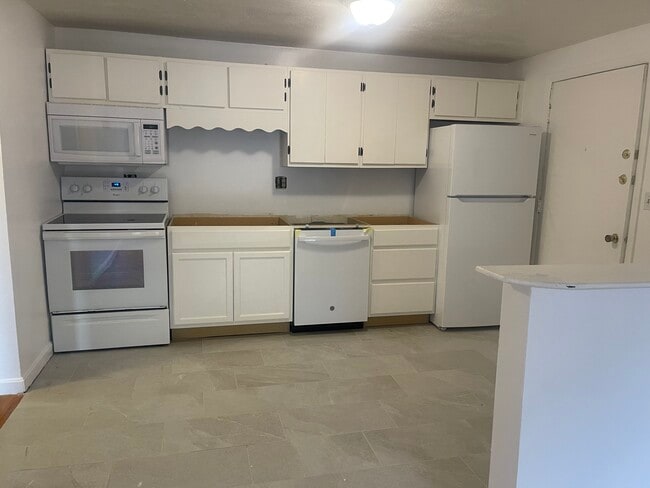 Building Photo - 224 Main St Unit 1B Rental