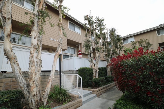 Tamarack Pointe Villas