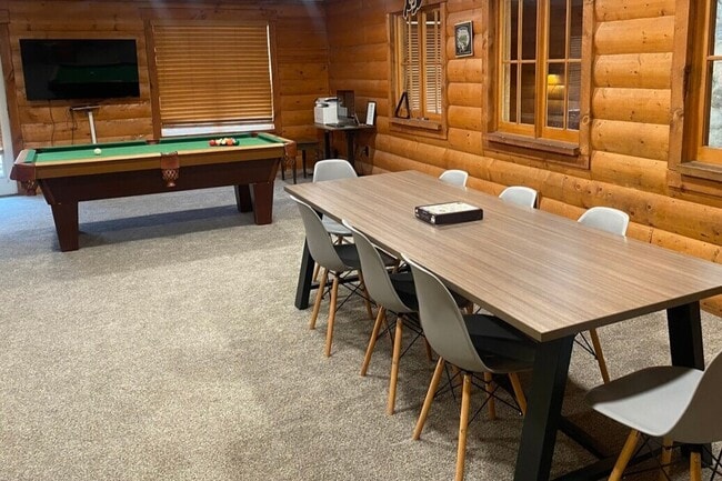 Club Room