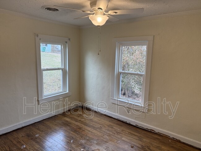 Photo - 2518 Jones St