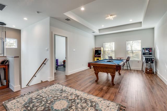 Photo - 324 S Main St