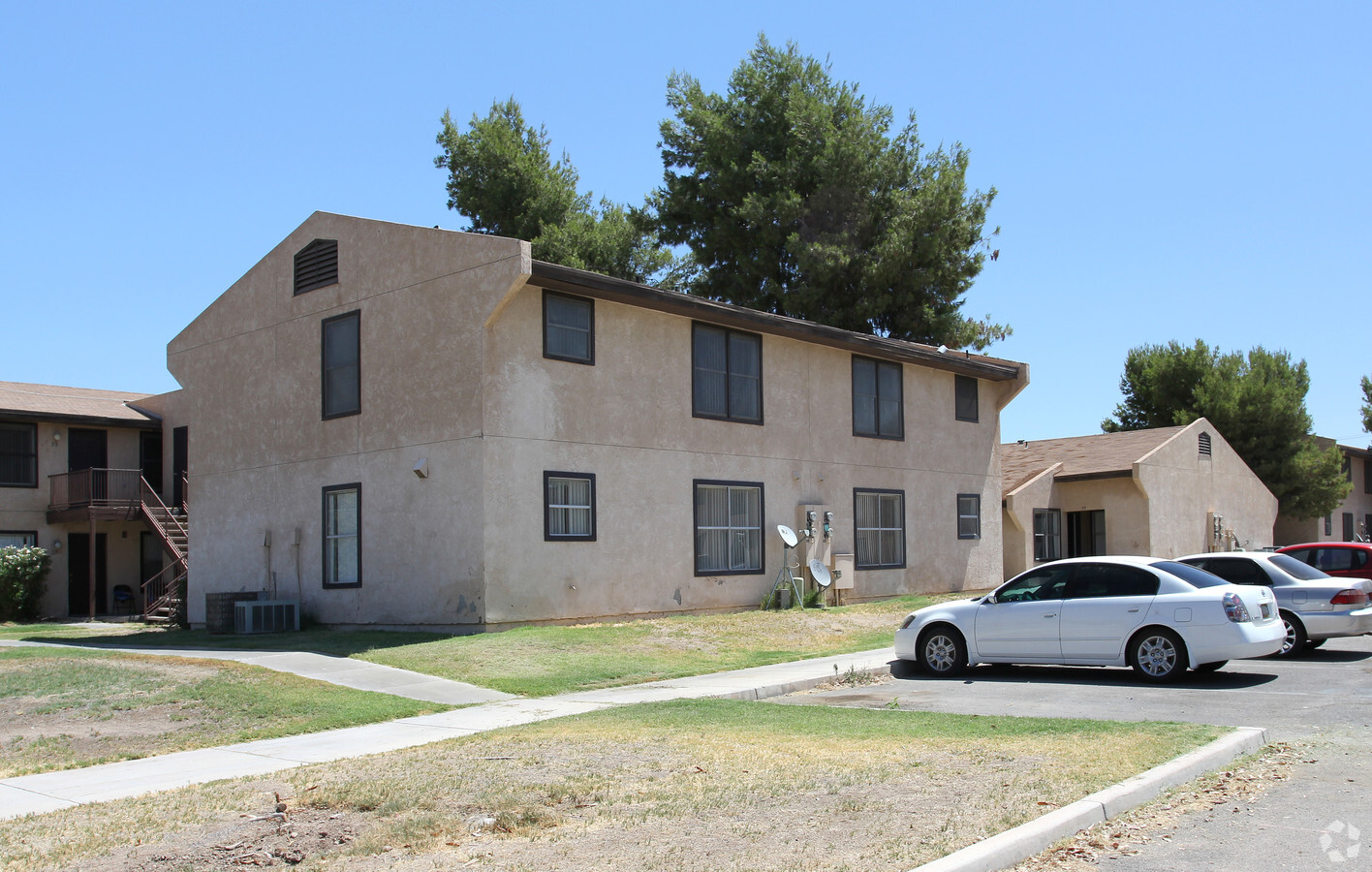Palm Shadows Apartments - Palm Shadows Apartments