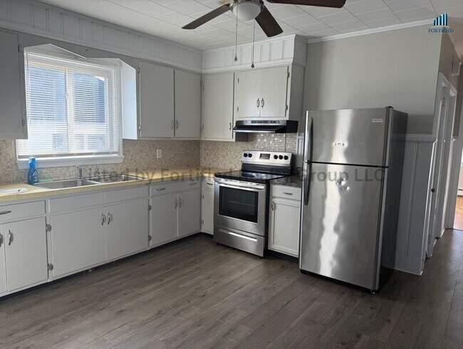 Photo - 94 Buffinton St Unit 3