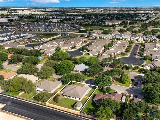 Building Photo - 1625 Sunnybrook Dr