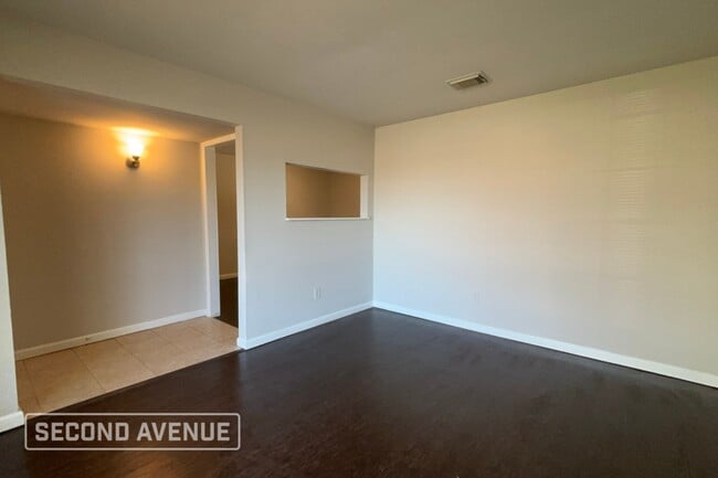 Photo - 3302 Charriton Dr