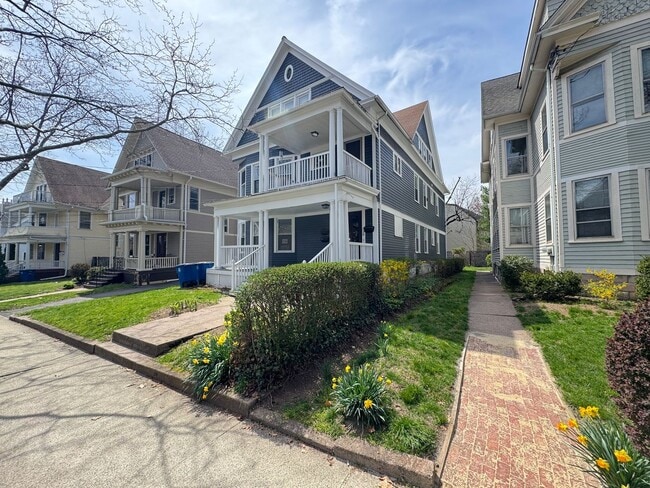 Photo - 126 Mansfield St Unit 1