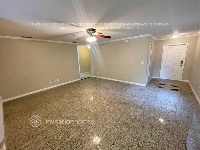 Photo - 1065 Guild St