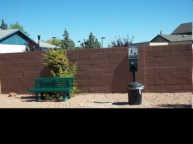 Courtside Apartments