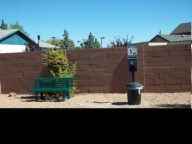 Photo - Courtside Apartments