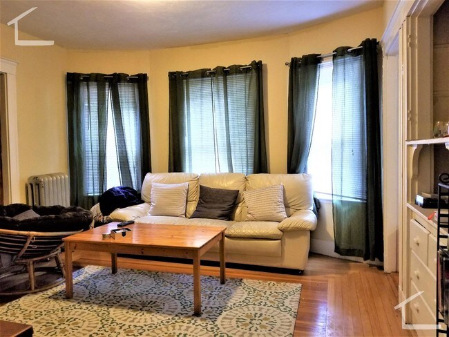 Photo - 10 Champney St Unidad 2