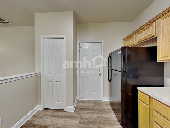 Photo - 9815 Waltham Ct