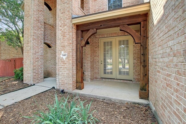 Photo - 140 Fairwood Dr