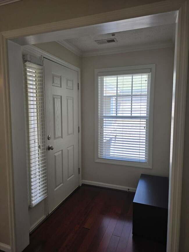 Photo - NEW LISTING!!!!!