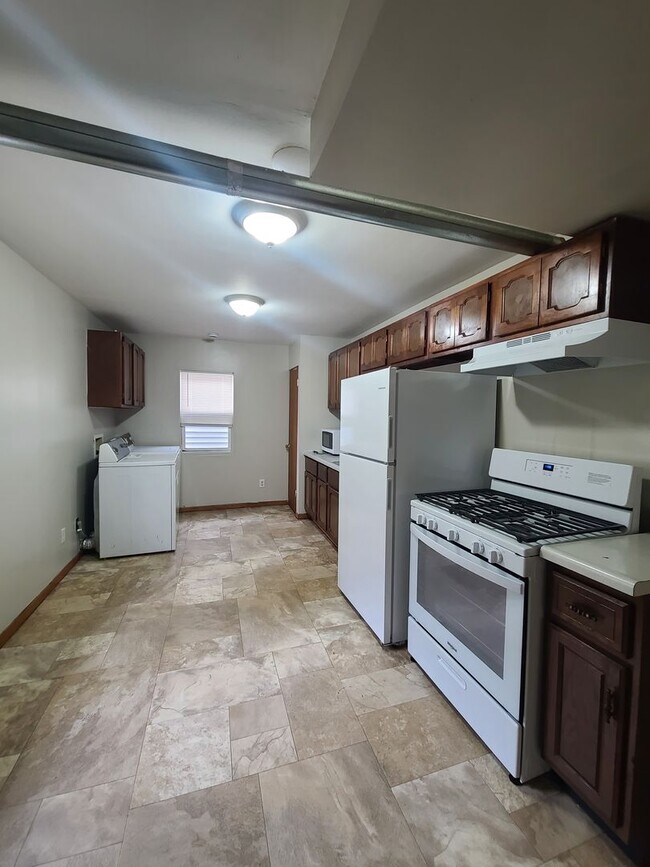 809 E Park St Unit A