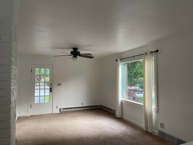 Photo - 245 N Harris Ave