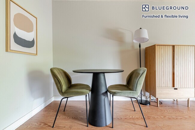 Photo - 1230 E 38th 1/2 St Unidad SI FL2-ID306