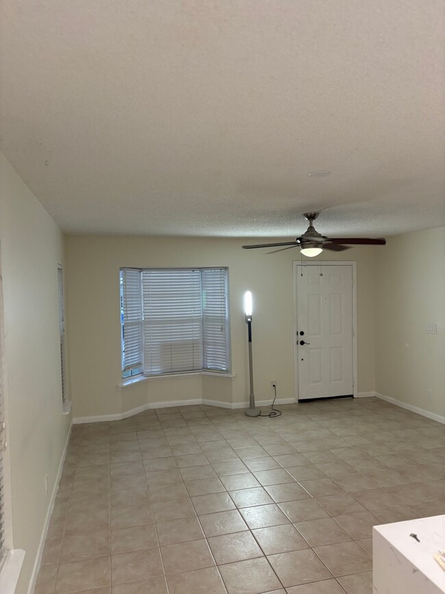 Photo - 5724 Boynton Crescent