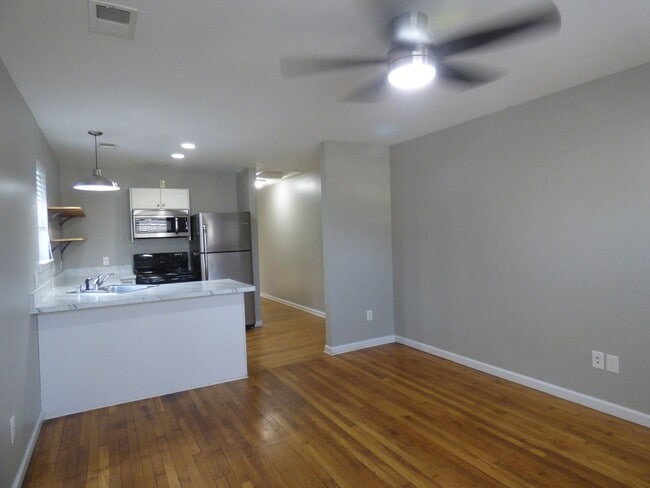 Photo - FHW914 Unit 2