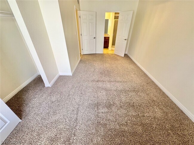 Photo - 5422 River Glen Dr Unidad 377
