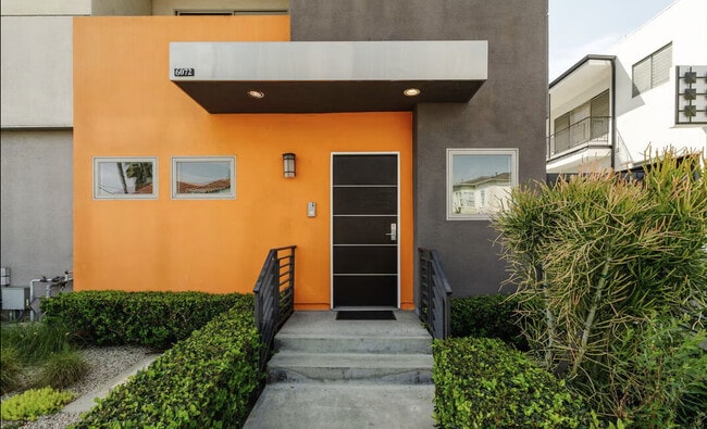 Photo - 6072 Pickford St Unidad 6072