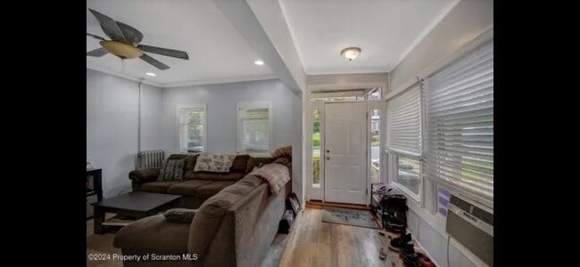 Photo - 1727 Monroe Ave