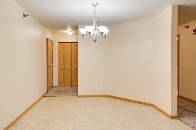 Meadows Edge Apartments