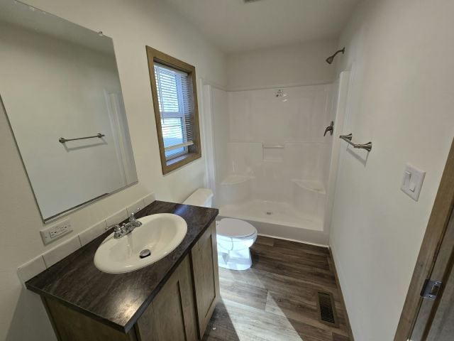 Photo - 127 Laurinda Ln