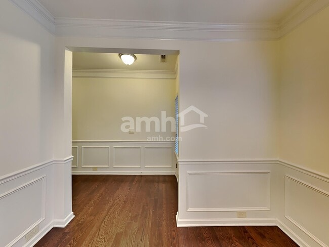 Photo - 105 Hickory Village Cir