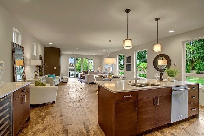 Photo - Luxurious 4 Bedroom Home with 2 Car Garage