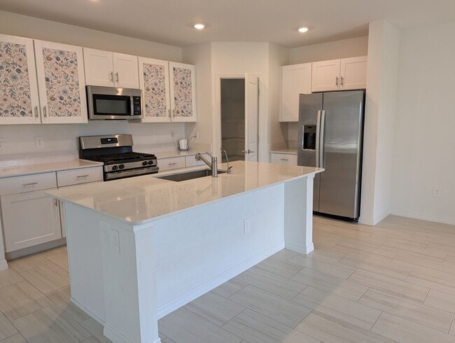 Building Photo - 34990 Gravelly Dr