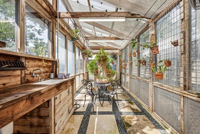 Photo - 1106 Fairmount Ave