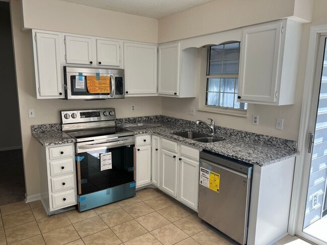 Photo - Age 55+ Community - Pet-friendly, 2 Bedroom, 1.5 Bath Home with Carolina Room in Murrells Inlet!
