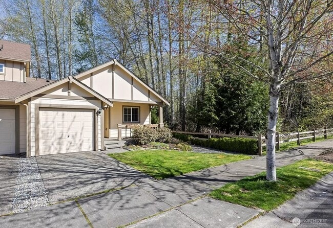 Photo - 5631 Acclamation St E