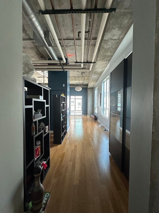 Photo - 645 W 9th St Unit 731