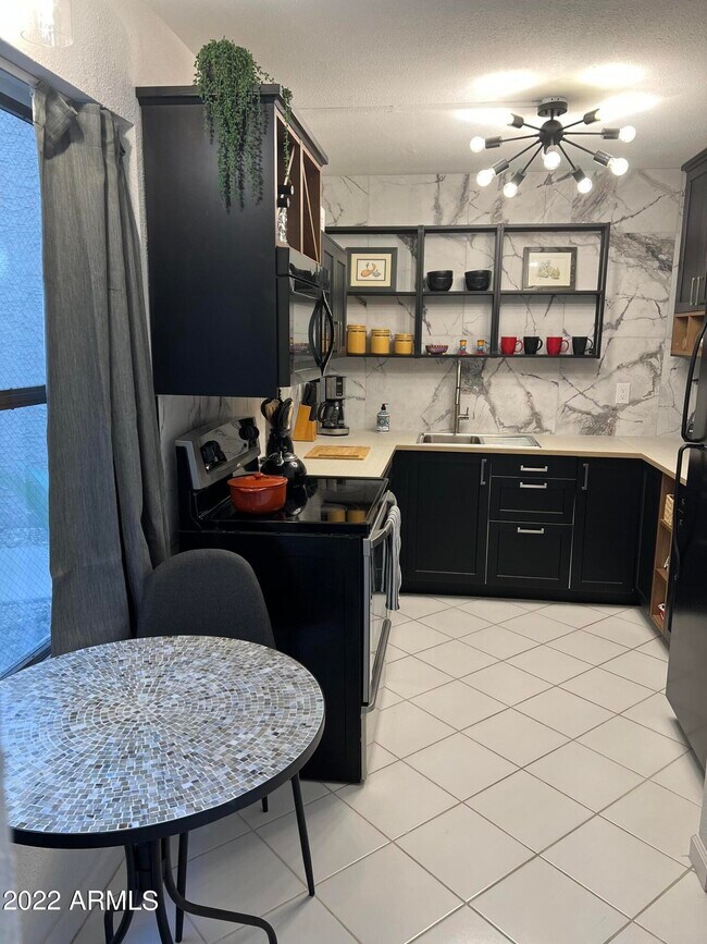Photo - 5110 N 31st Way Unit 315