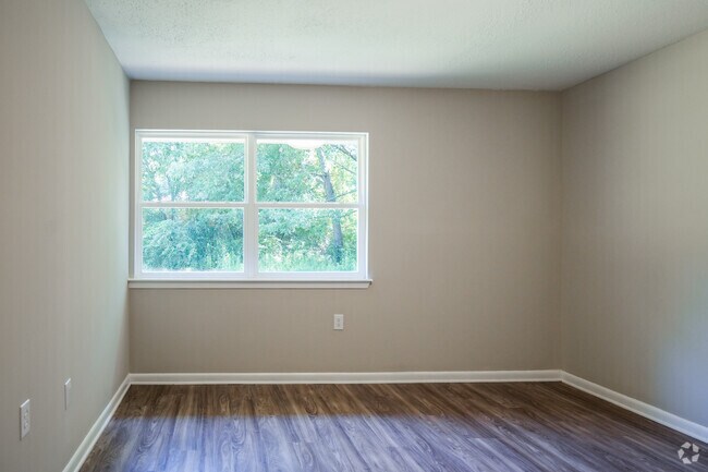 1BR, 1BA - 750SF - Bedroom