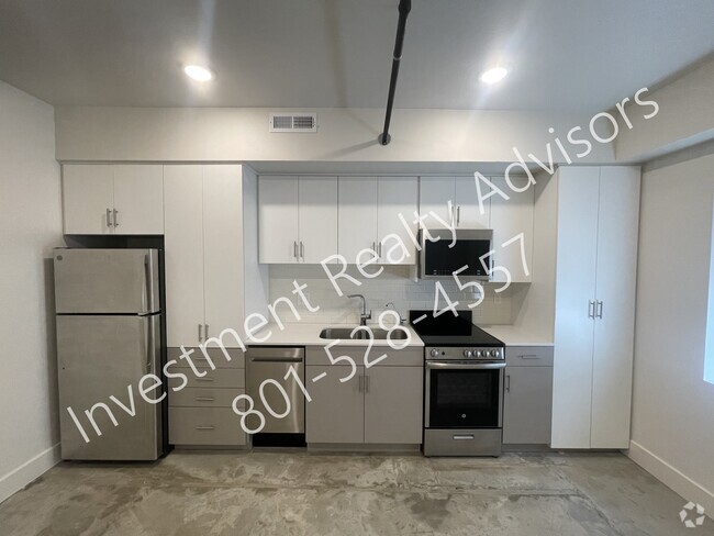 Building Photo - Renovated Apartment in Sugarhouse! Unit 109