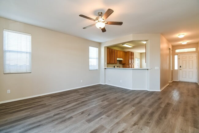 Photo - 2730 E Calle Del Norte Dr